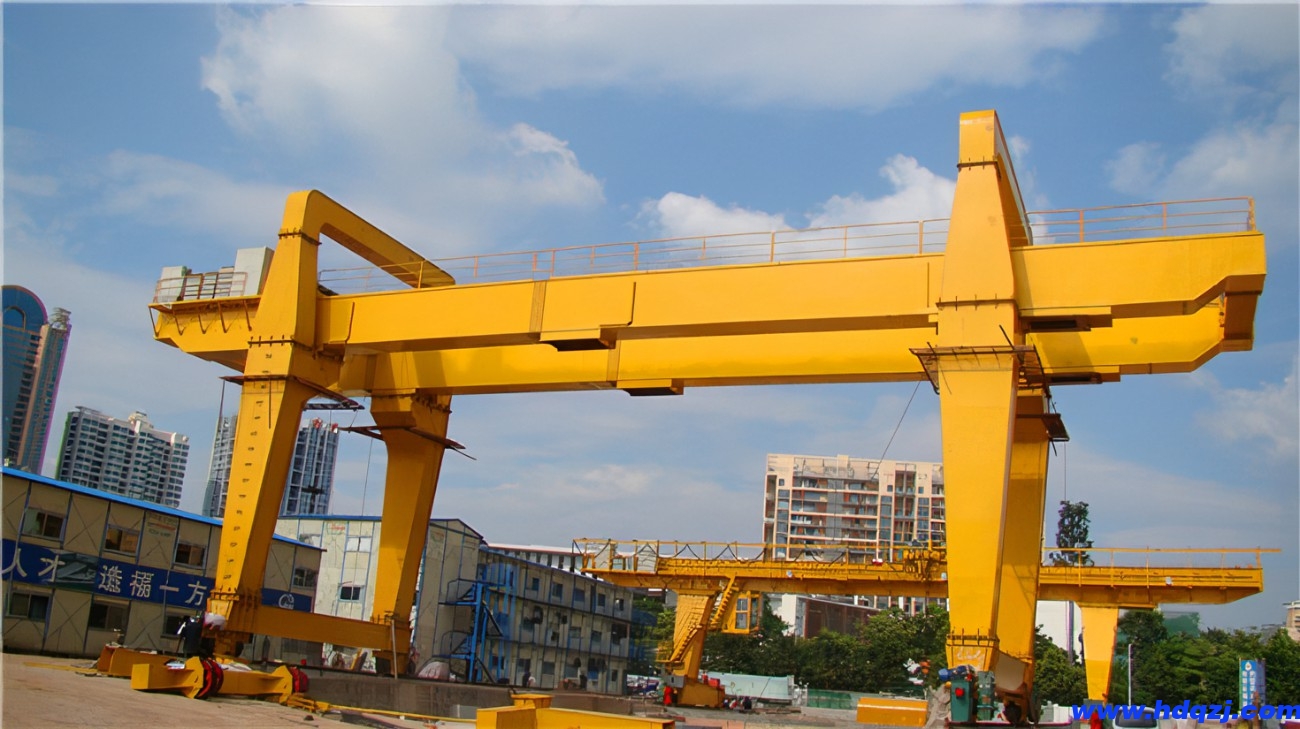 起重機(jī)中的轉(zhuǎn)向機(jī)平時要多加保養(yǎng)